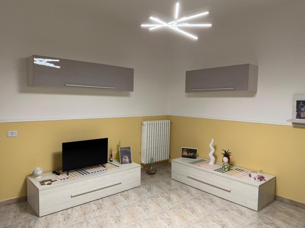 Casa Vacanze Campi Salentina Bagian luar foto